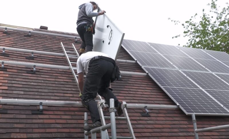 How To Install Solar Panels On Roof guide
