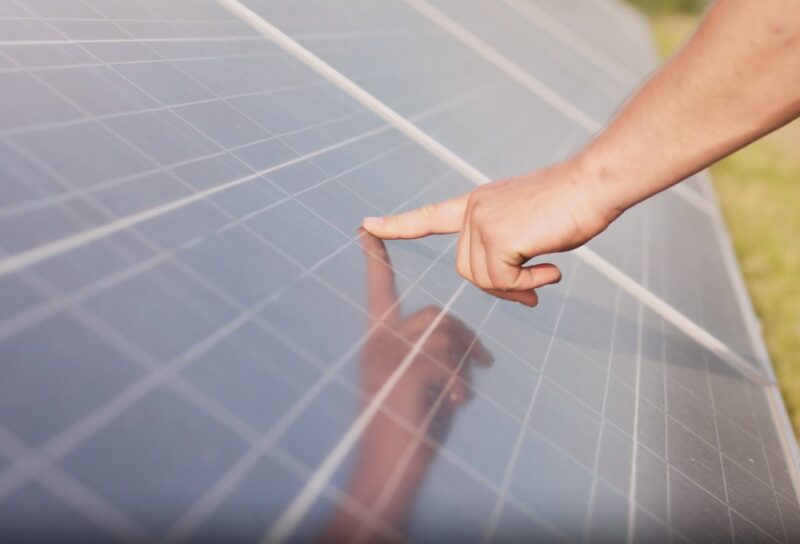 How to Clean Solar Panels damage